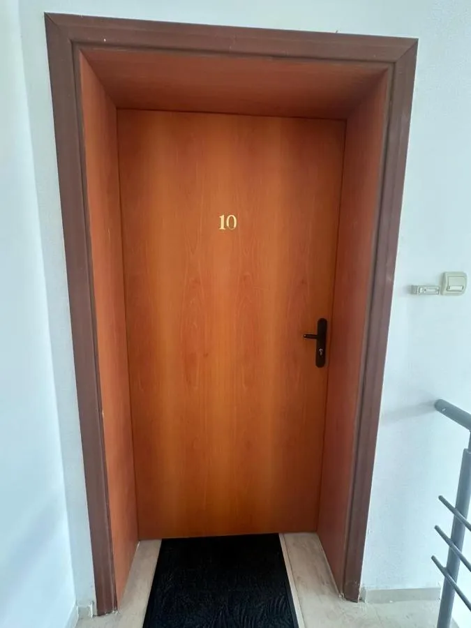 '