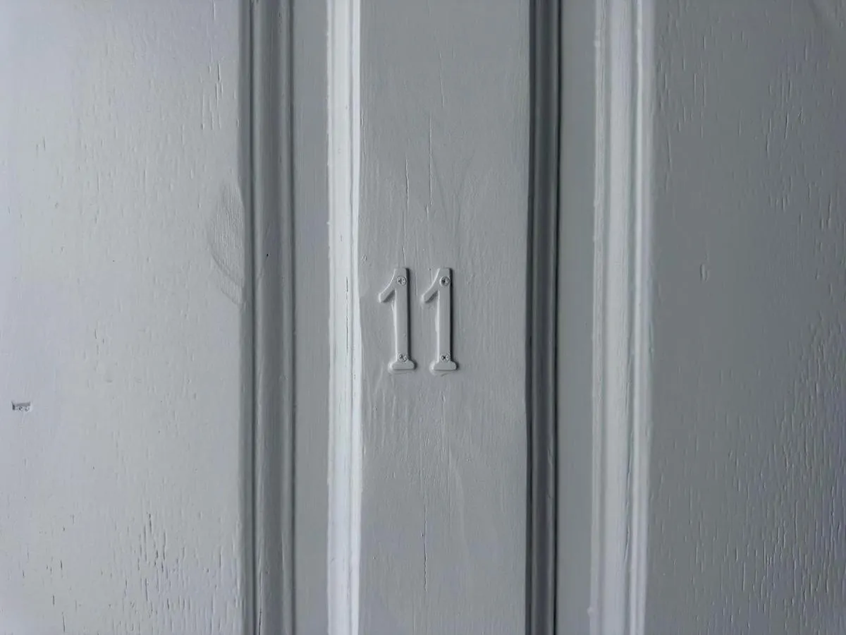 '