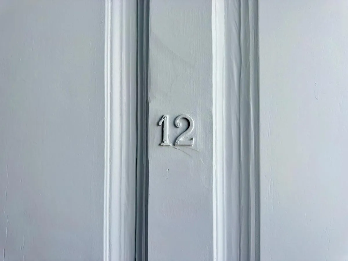 '