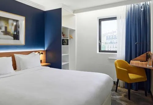 B & B Hotel Paris 17 Batignolles