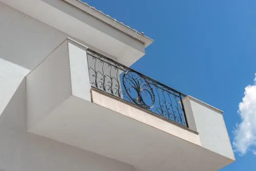 '