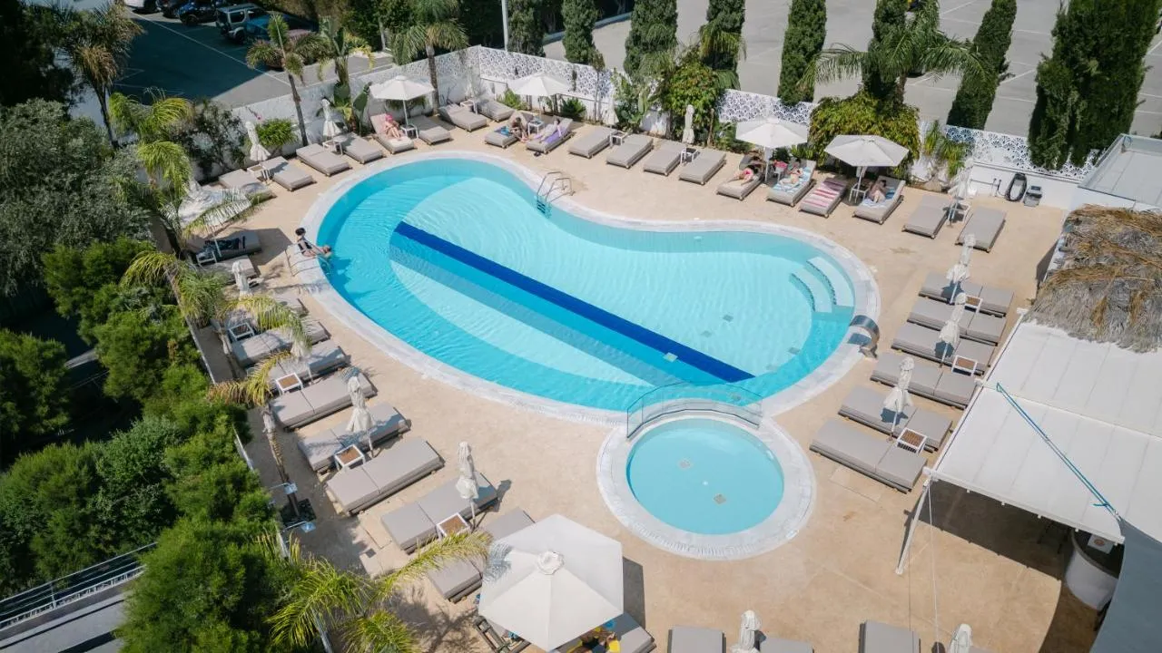 Gaia Sun N Blue Boutique Hotel
