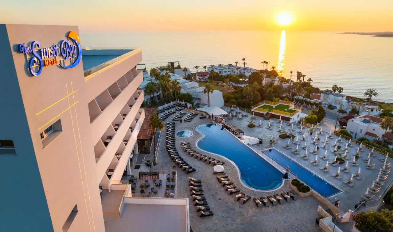 Theo Sunset Bay Hotel