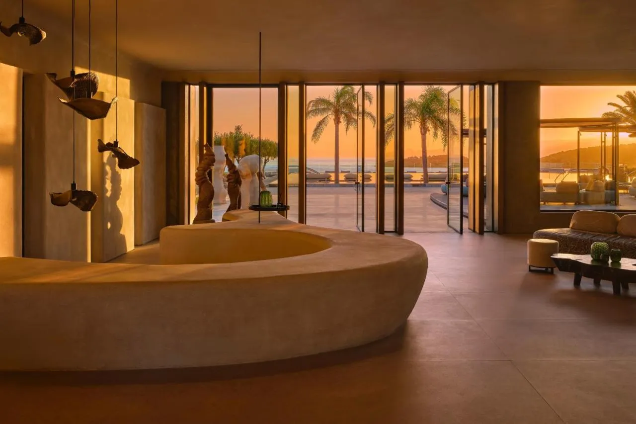 Minos Palace Hotel & Suites