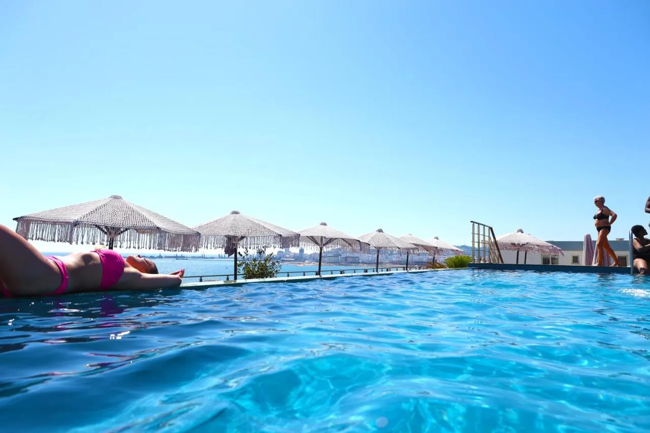 Ajsel Hotel