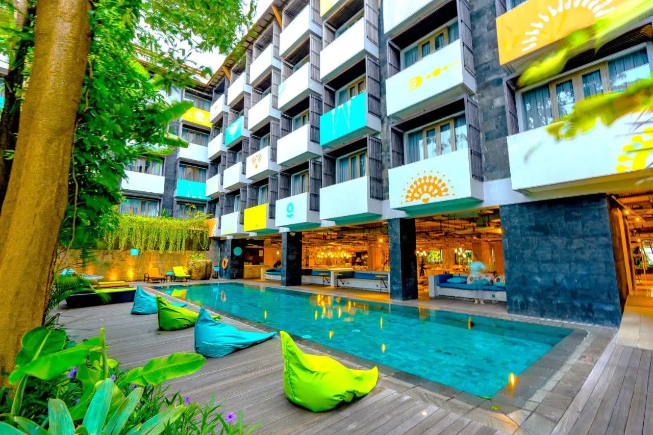 IKOSHAROLD Suites Seminyak