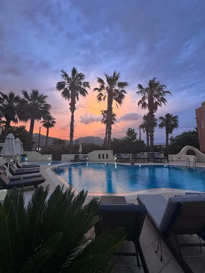 Sun Rise Hotel Studios & Apartments