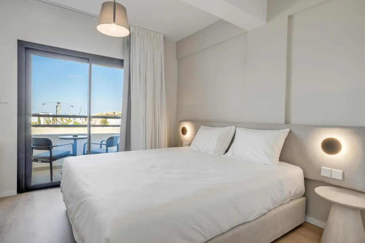 Captain Karas Holiday Apartments