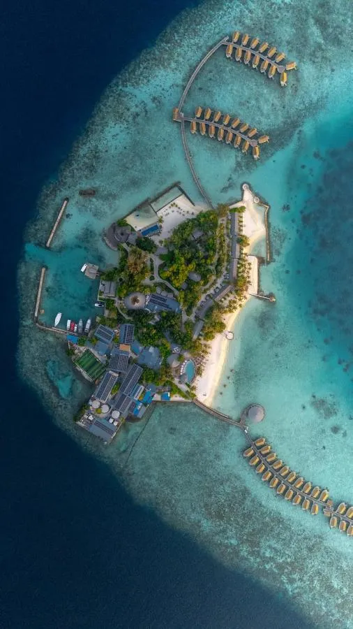 Centara Ras Fushi Resort & Spa Maldives