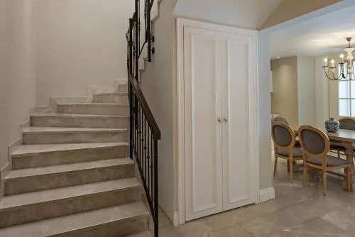 '