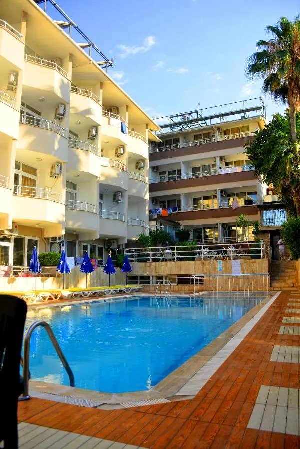 Muz Hotel