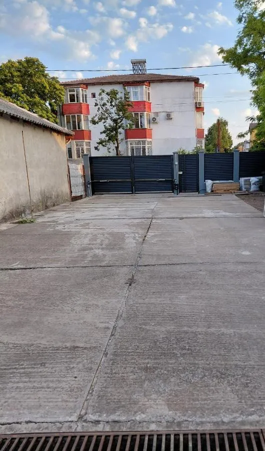 '