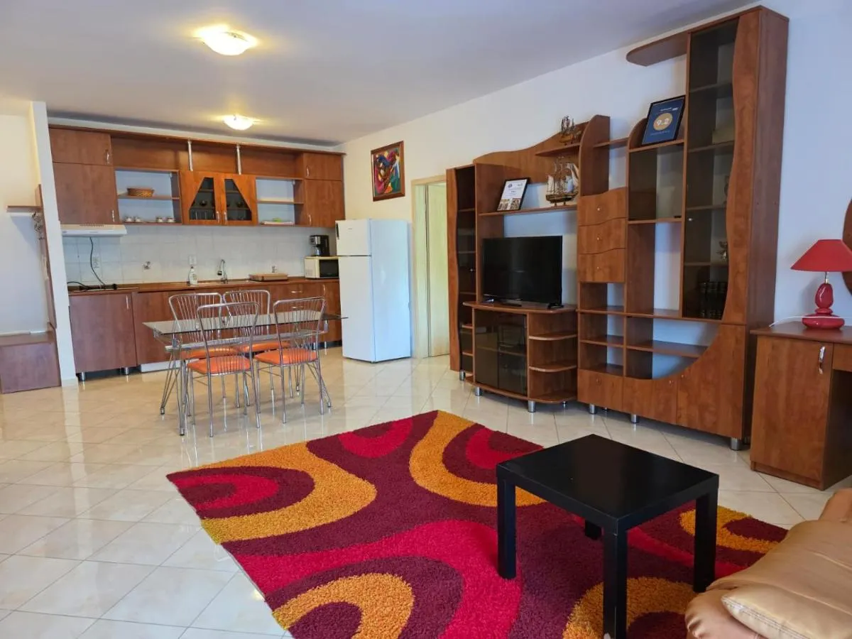 Club Onix Apartments