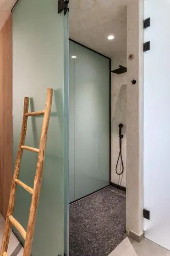'