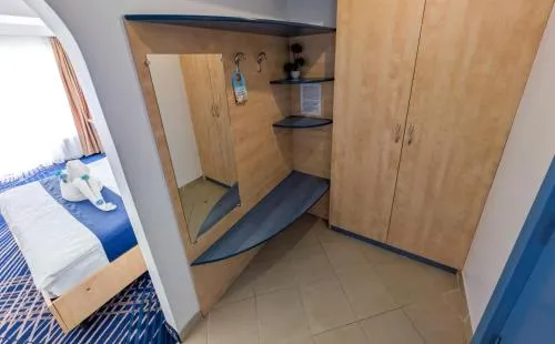 '