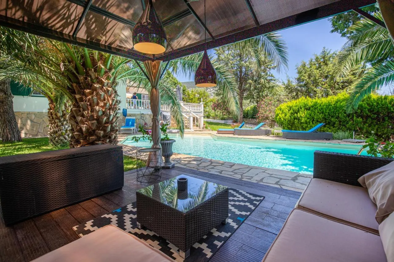 Villa Euphoria