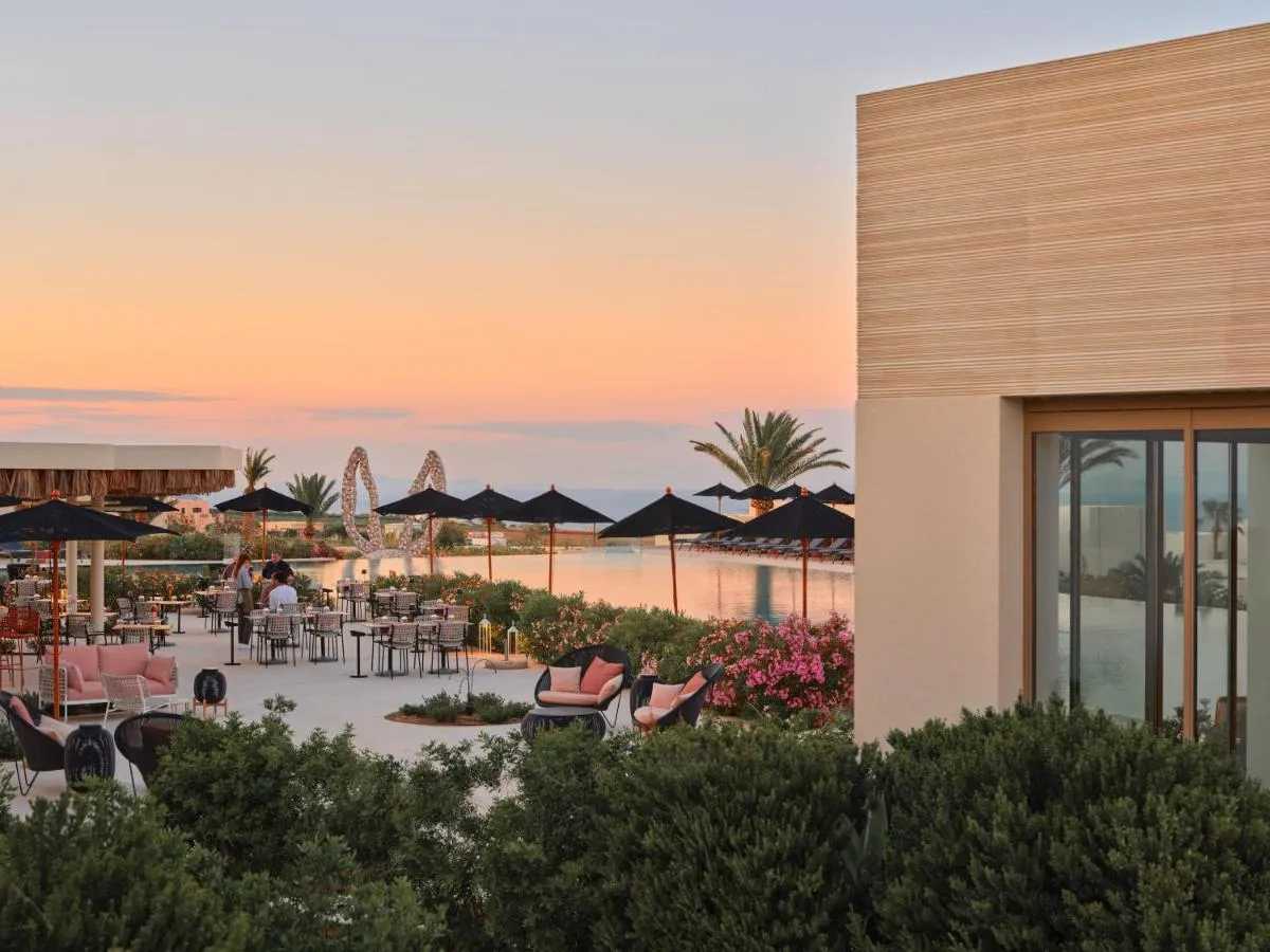Nous Santorini