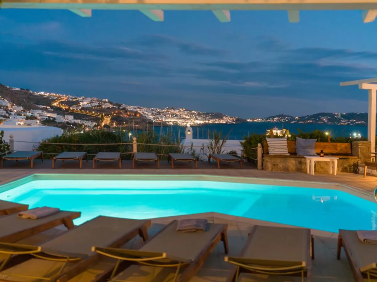 Rhenia Hotel