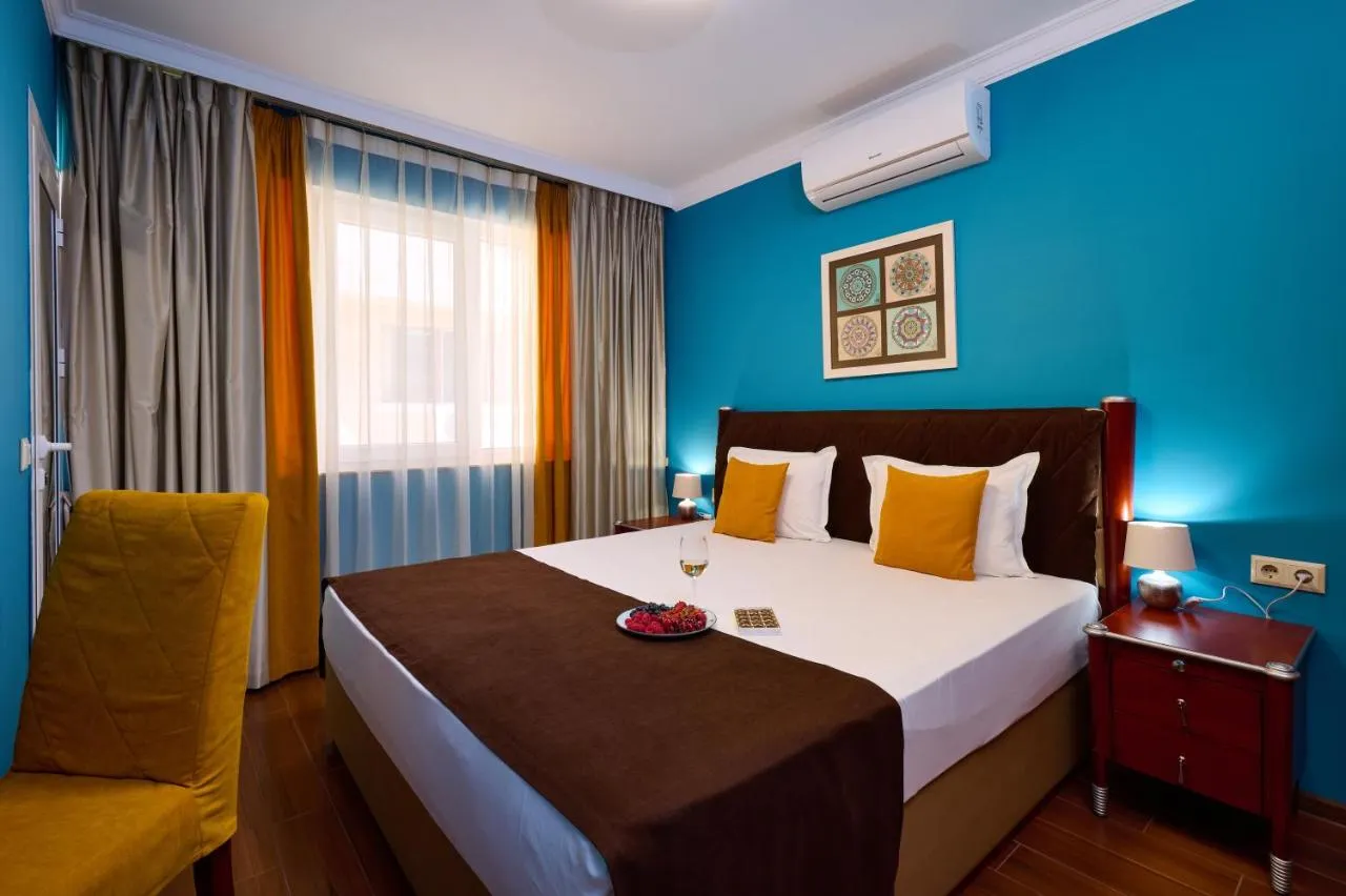 Art Green Boutique Hotel