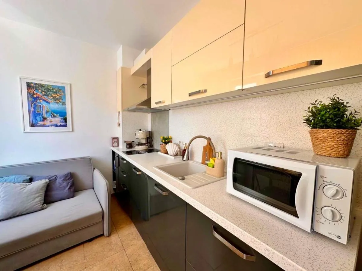Studio Pomorie Tuthon