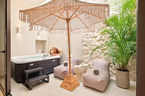 Asikiko Suites